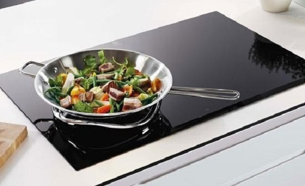 alt text: Bếp từ đa dạng chức năng