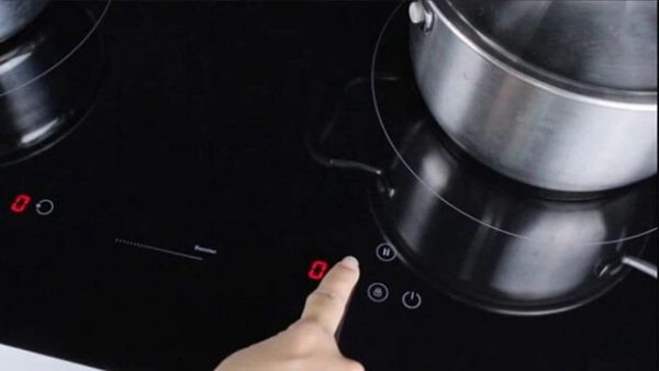 Bảng điều khiển bị ướt