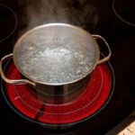 Tại sao bếp hồng ngoại tự ngắt? Xử lý thế nào?