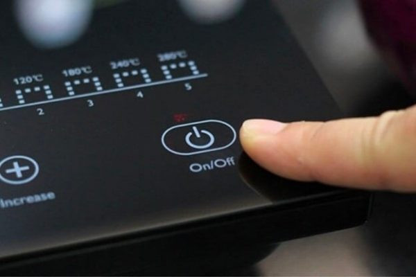 Nút nguồn bị liệt